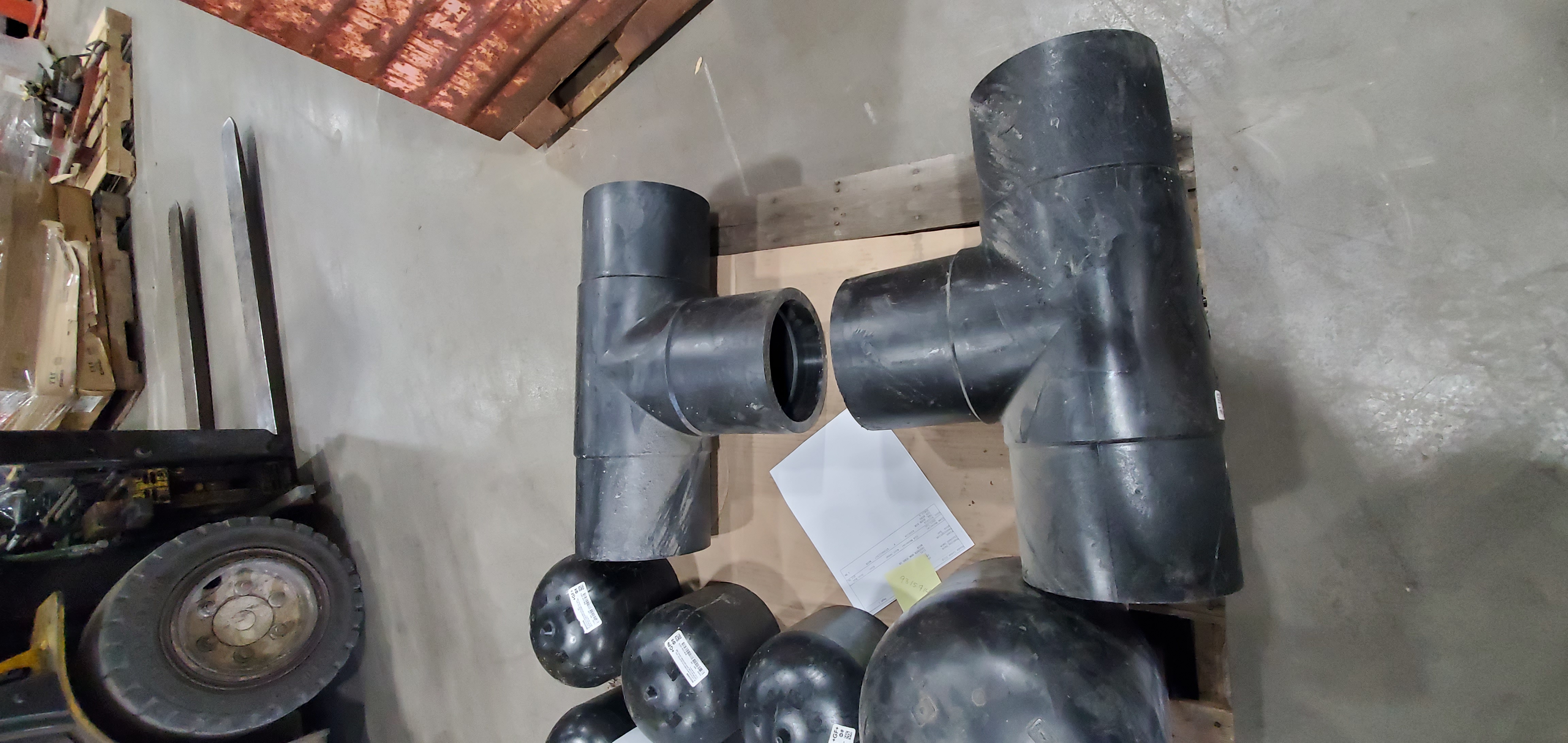 TEE, HDPE 8IN IPS BTFS SDR13.5